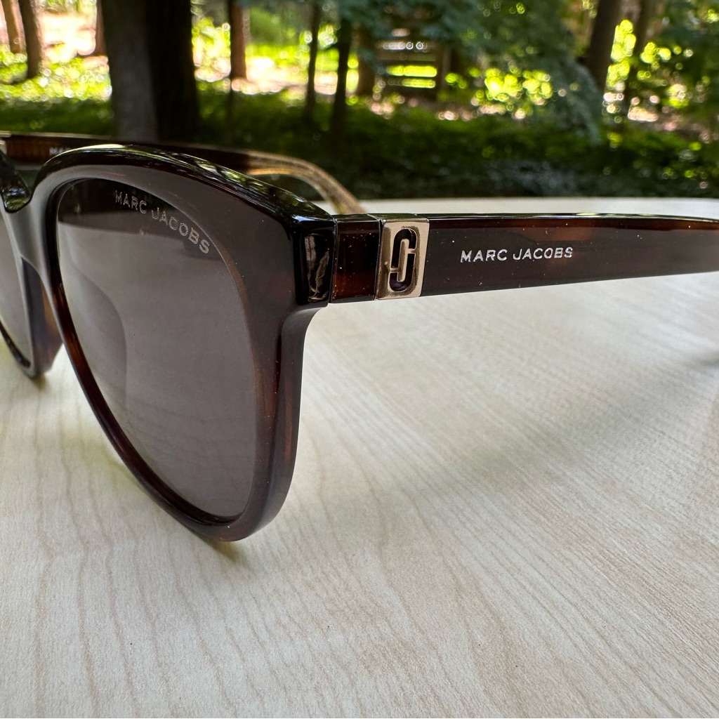New & Authentic In Case Marc Jacobs Tortoise Shell Sunglasses For Women